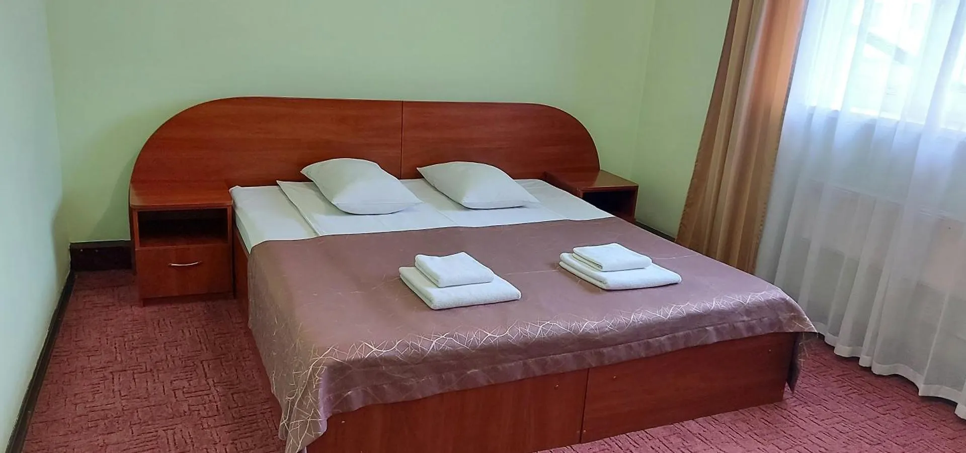 Viktoria Hotel Obrošyne