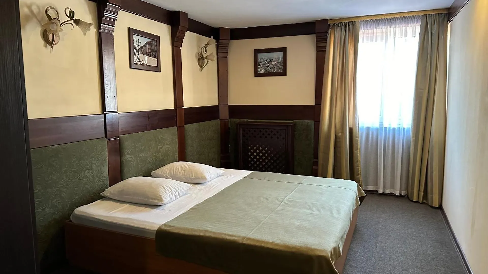 Viktoria Hotel Obrošyne